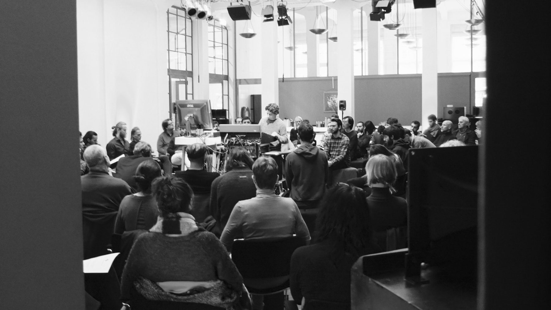 On Unquantifiable Boundaries - Image 2